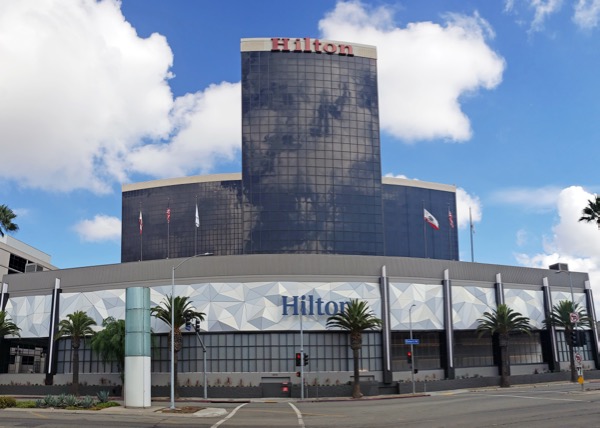 Hilton Lax Parking 12 95 Day Lax Airport Parking [ 428 x 600 Pixel ]