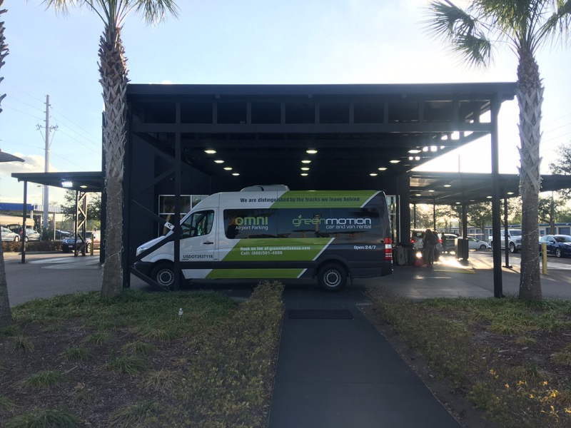 MCO - Curbside Valet - Parking in Orlando